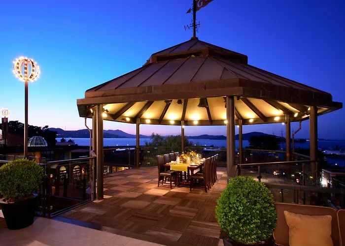 The Fairmont Heritage Place Ghirardelli Square